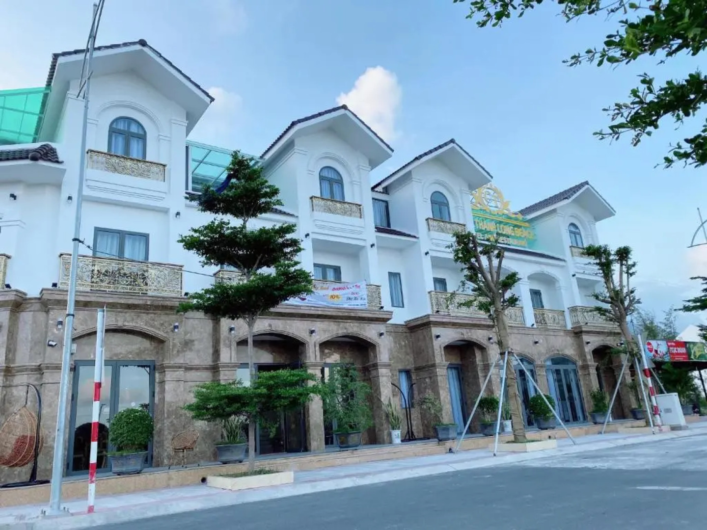 Cong Thanh Long Beach