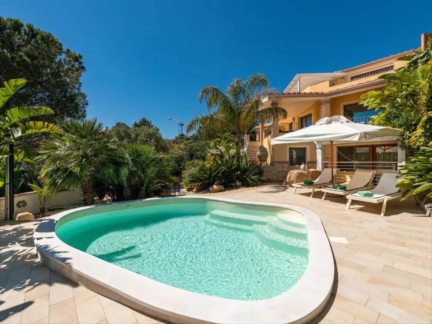 Giglio di Chia - Your Dream Holiday