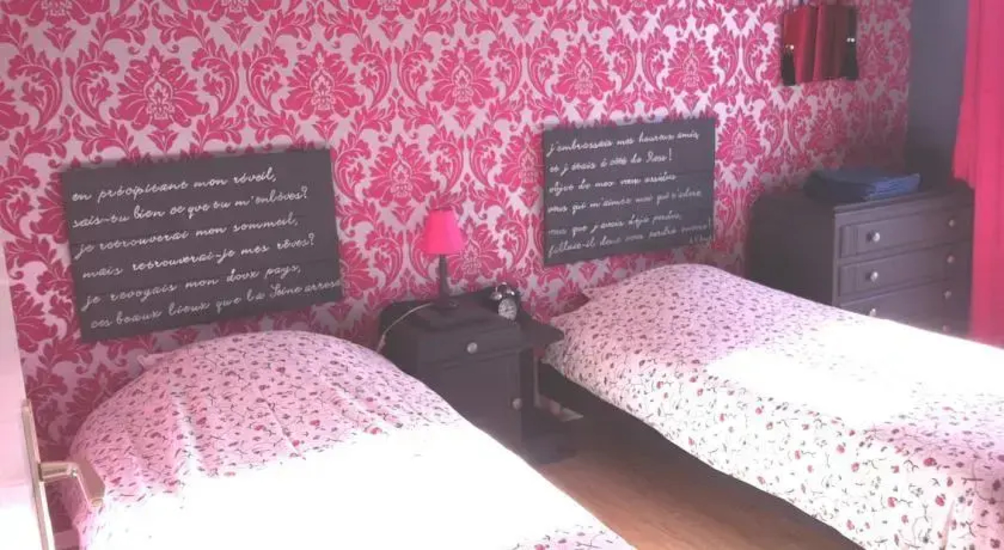 Alice et Marie au Pays du Louvre