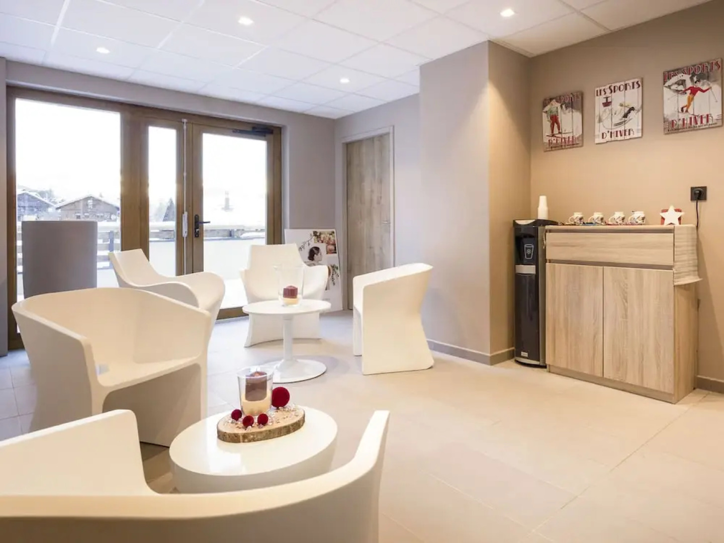 Elegant Apartment 300 m From the ski Lift in a Mountain Village