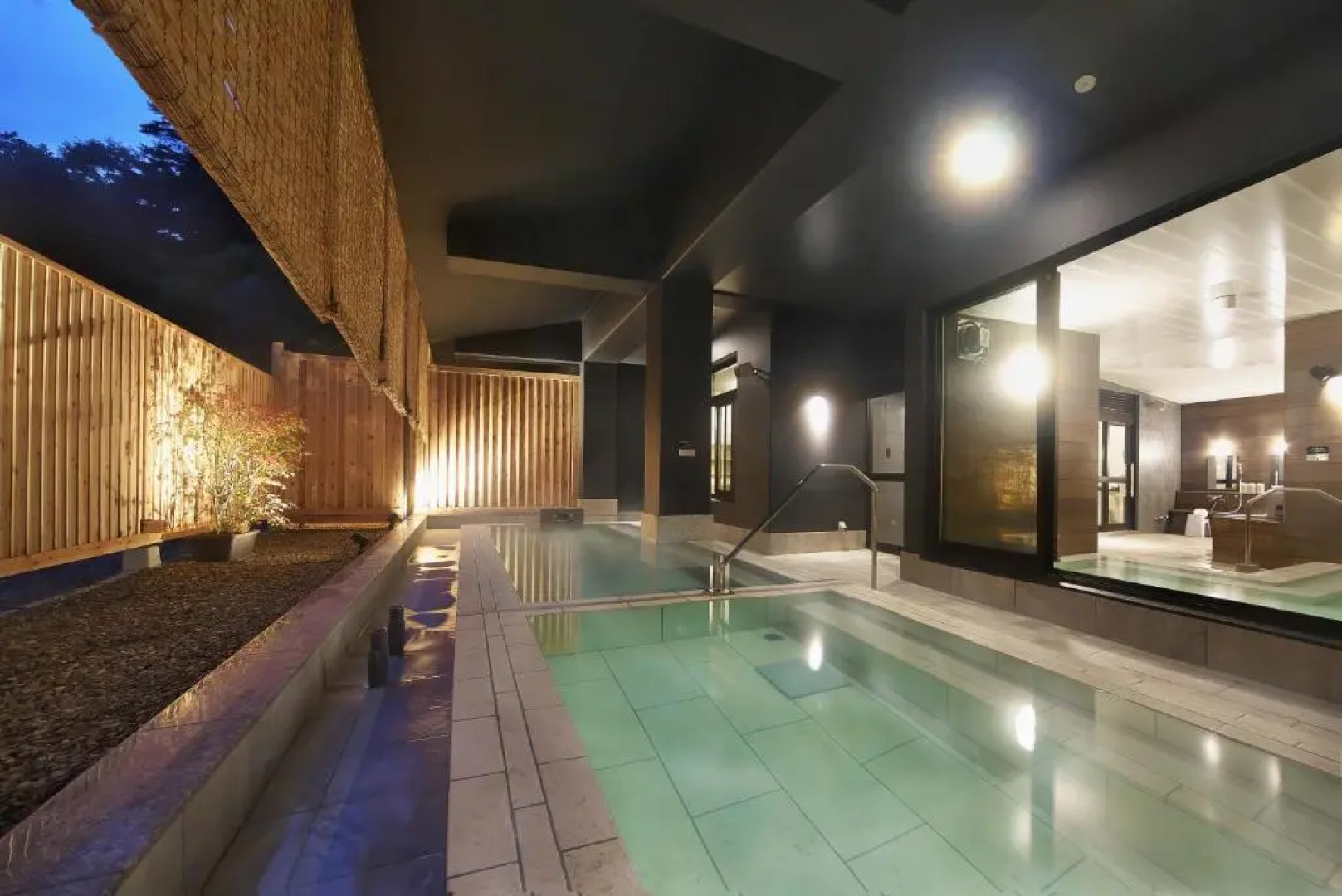 Kusatsu Hotel 1913 Bettei Pedalo