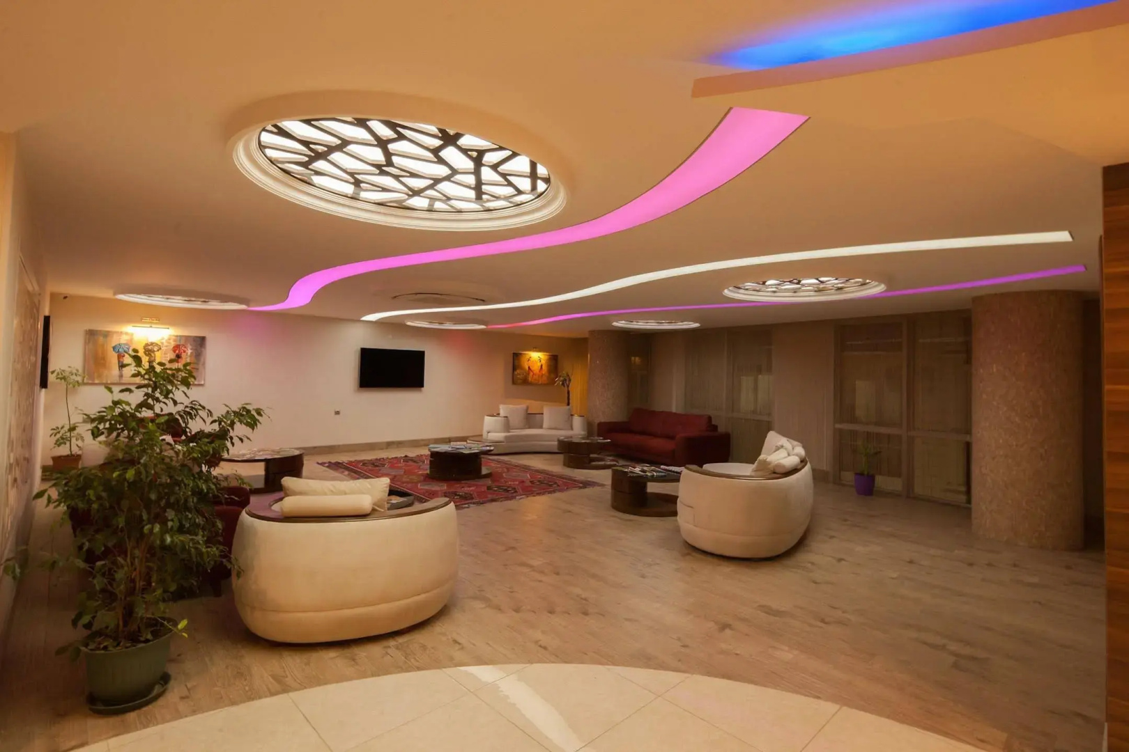 Armin Hotel