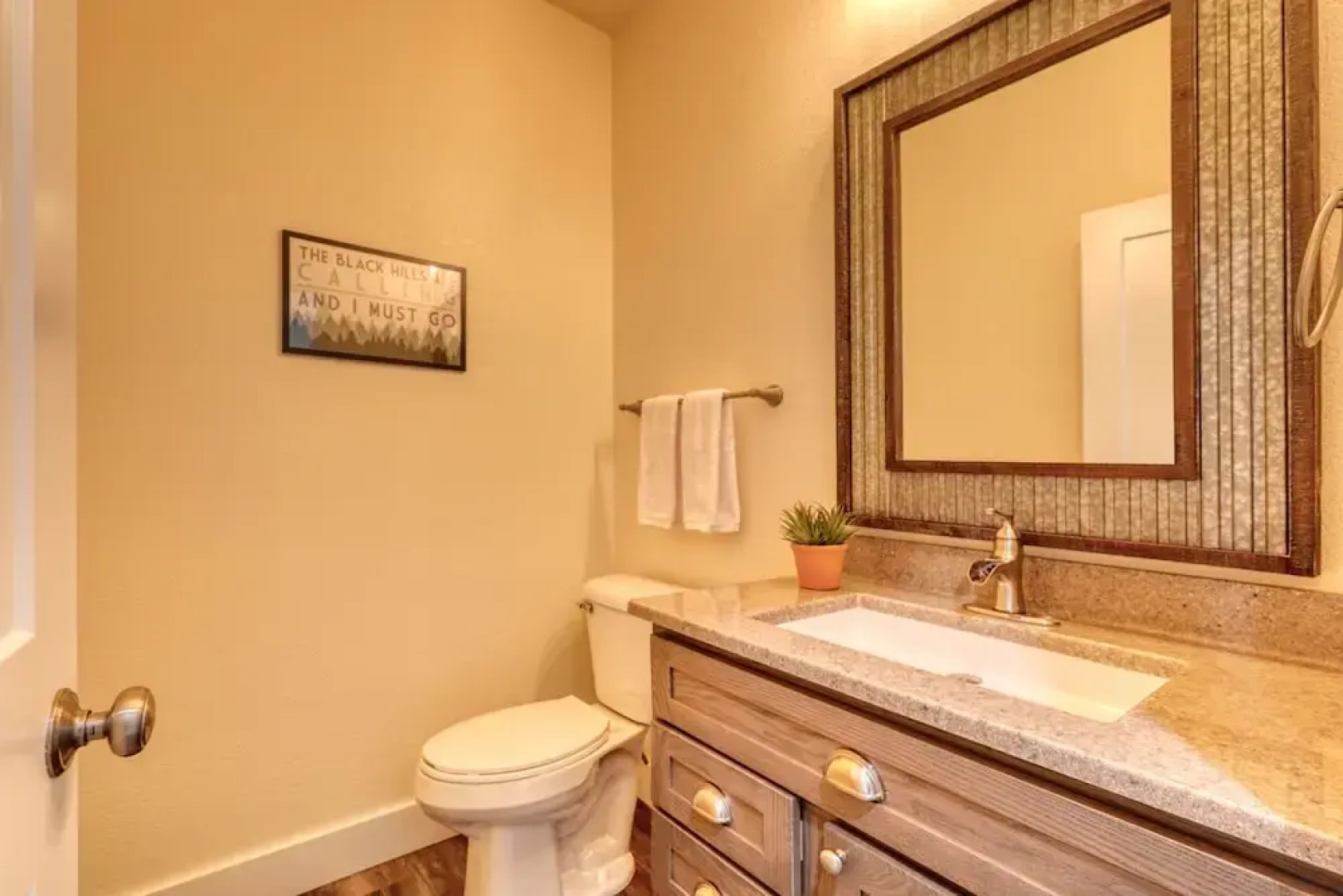 Black Hills Retreat-hardrocker Haven