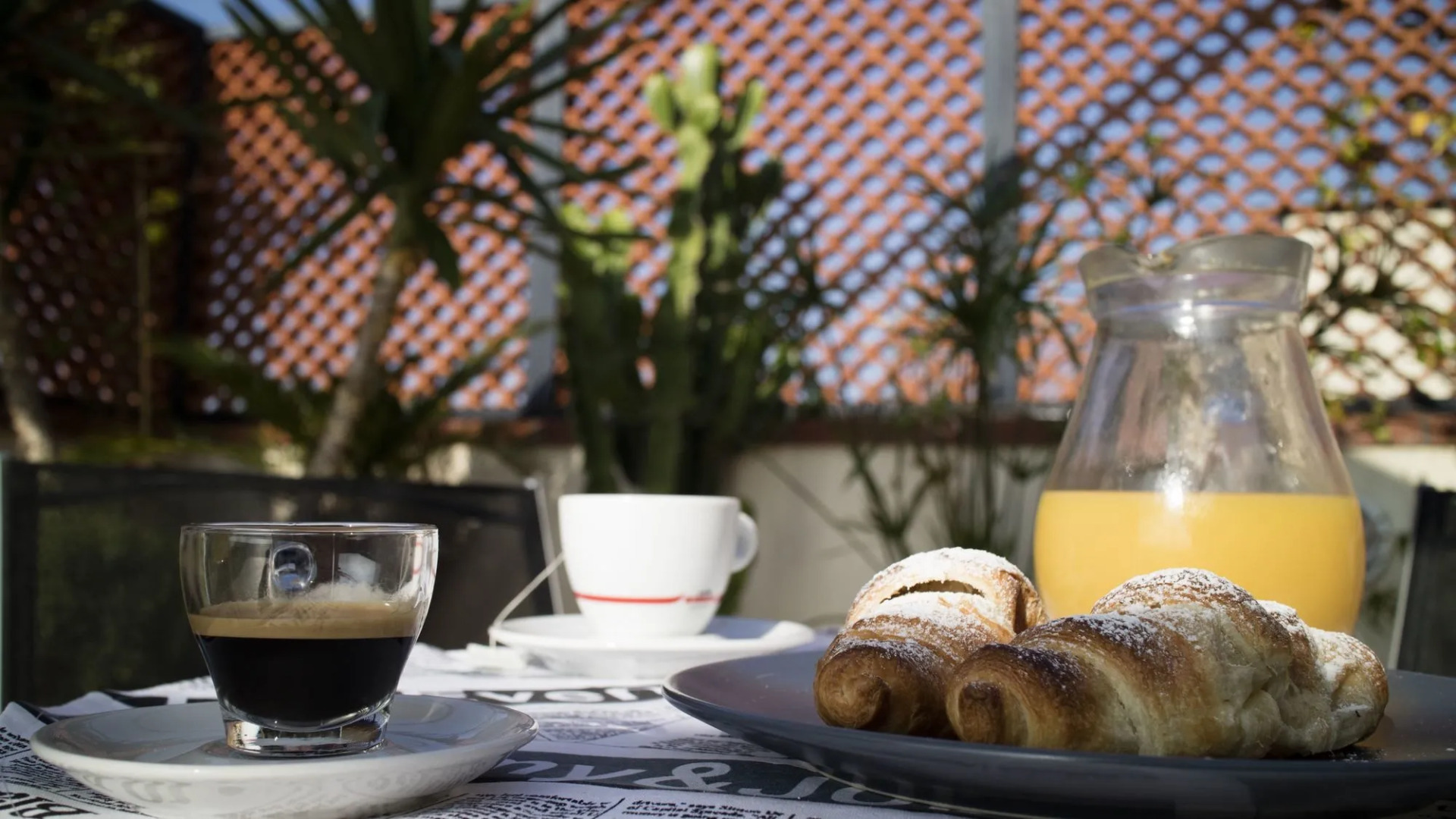 Penthouse Station Luxury Suites & Apts