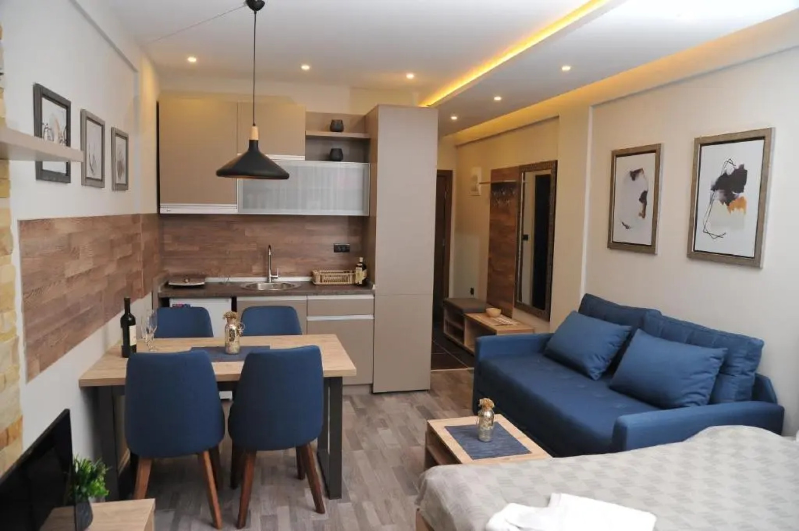 MISS Premier 19 Milmari