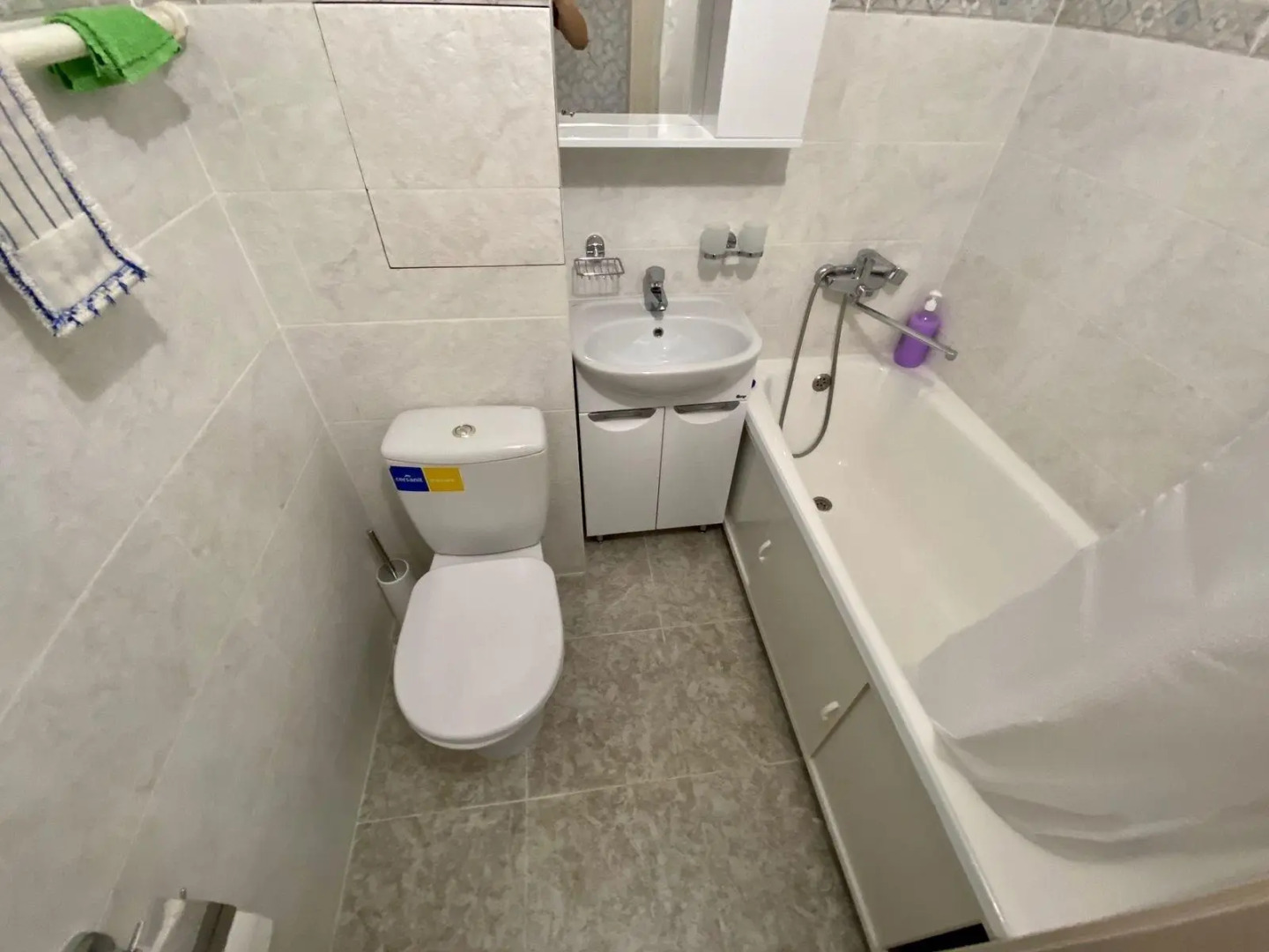 Апартаменты на улице Калининец 32