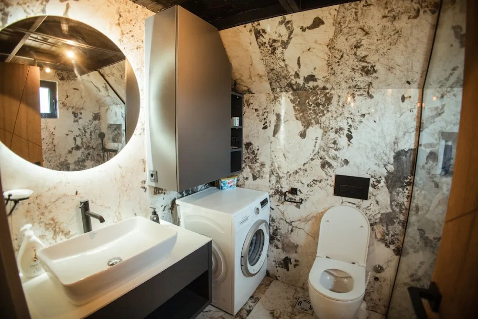 Sirius Lux Apartments