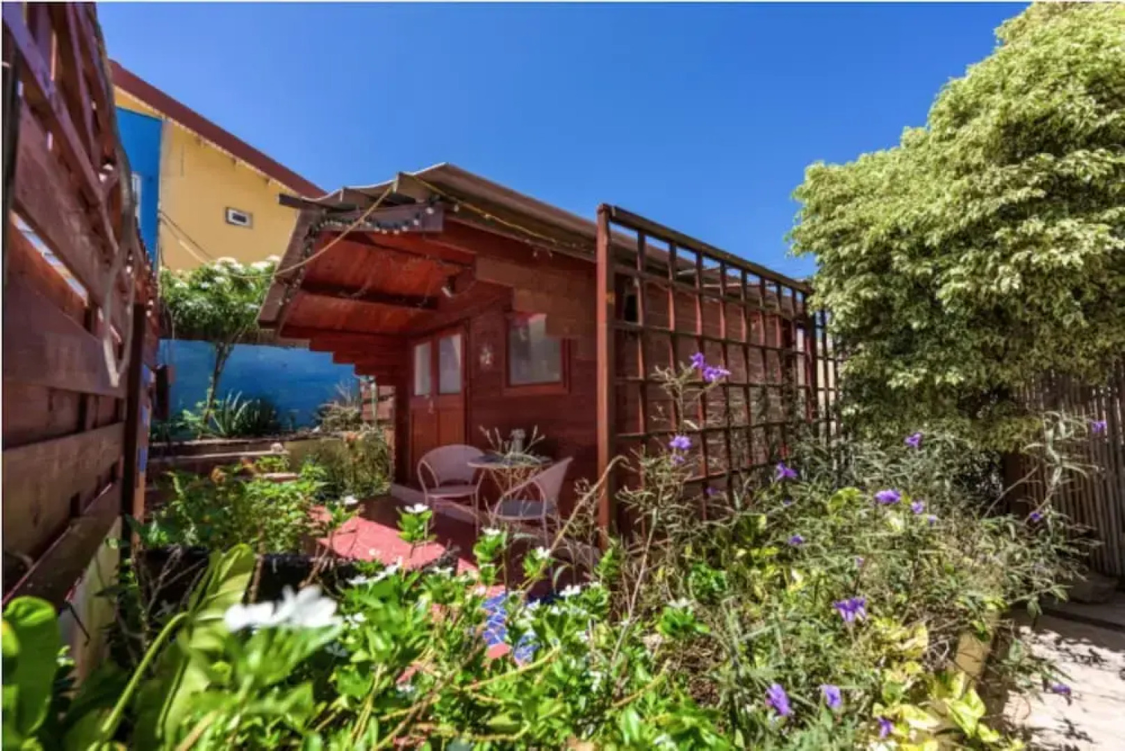 Sunflower Villa Studios By Cmd