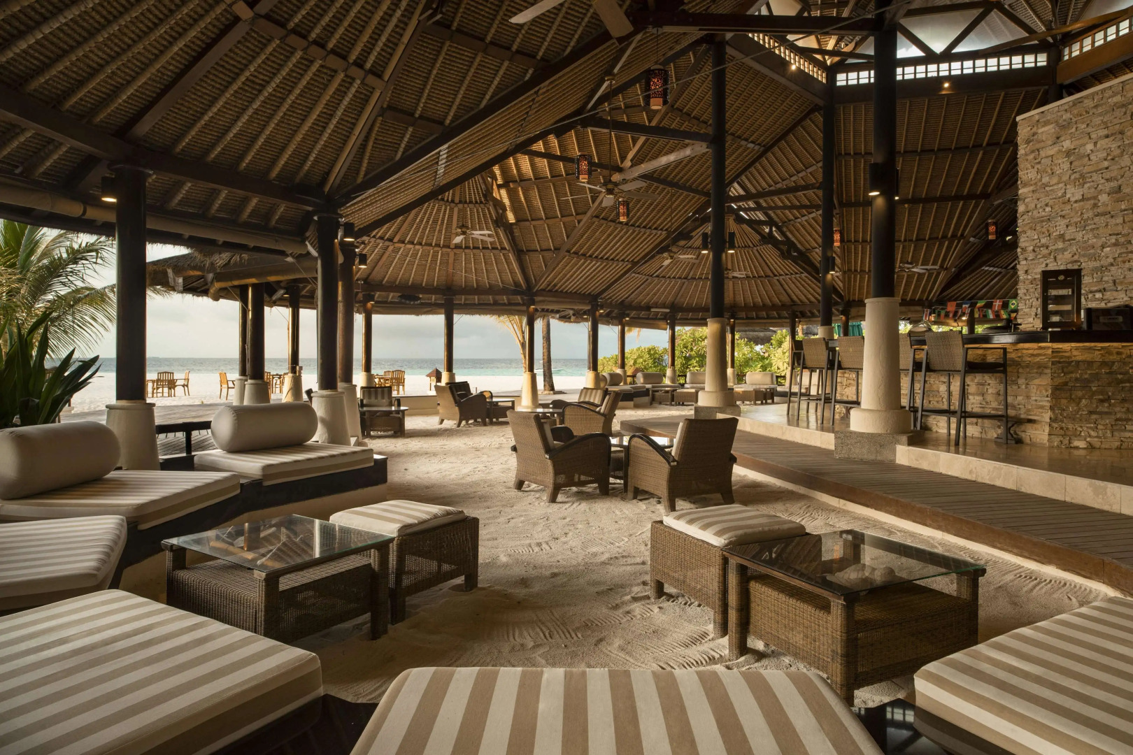 Отель Banyan Tree Vabbinfaru