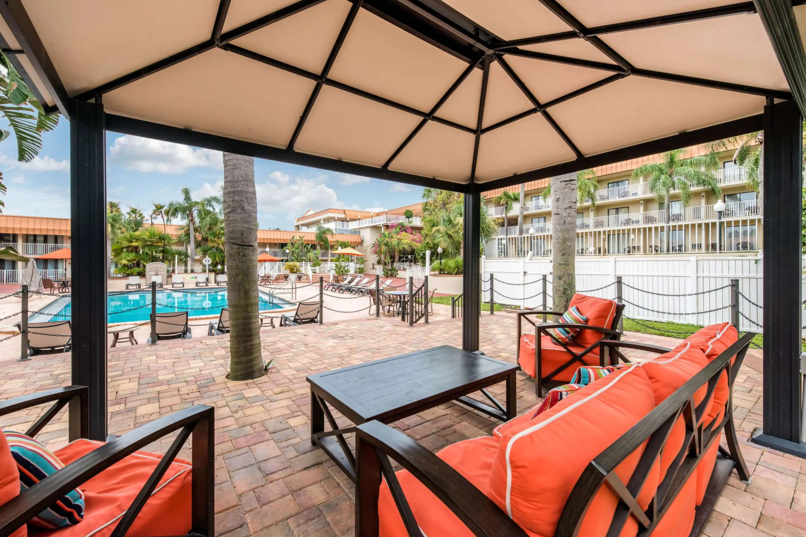 Quality Inn & Suites Tarpon Springs South