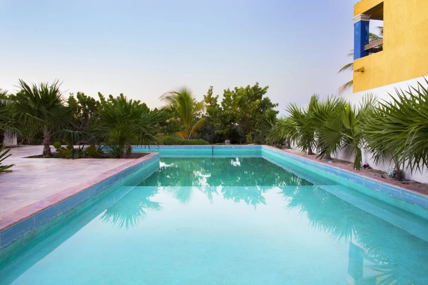 San Bruno Tropical Villa with Pool