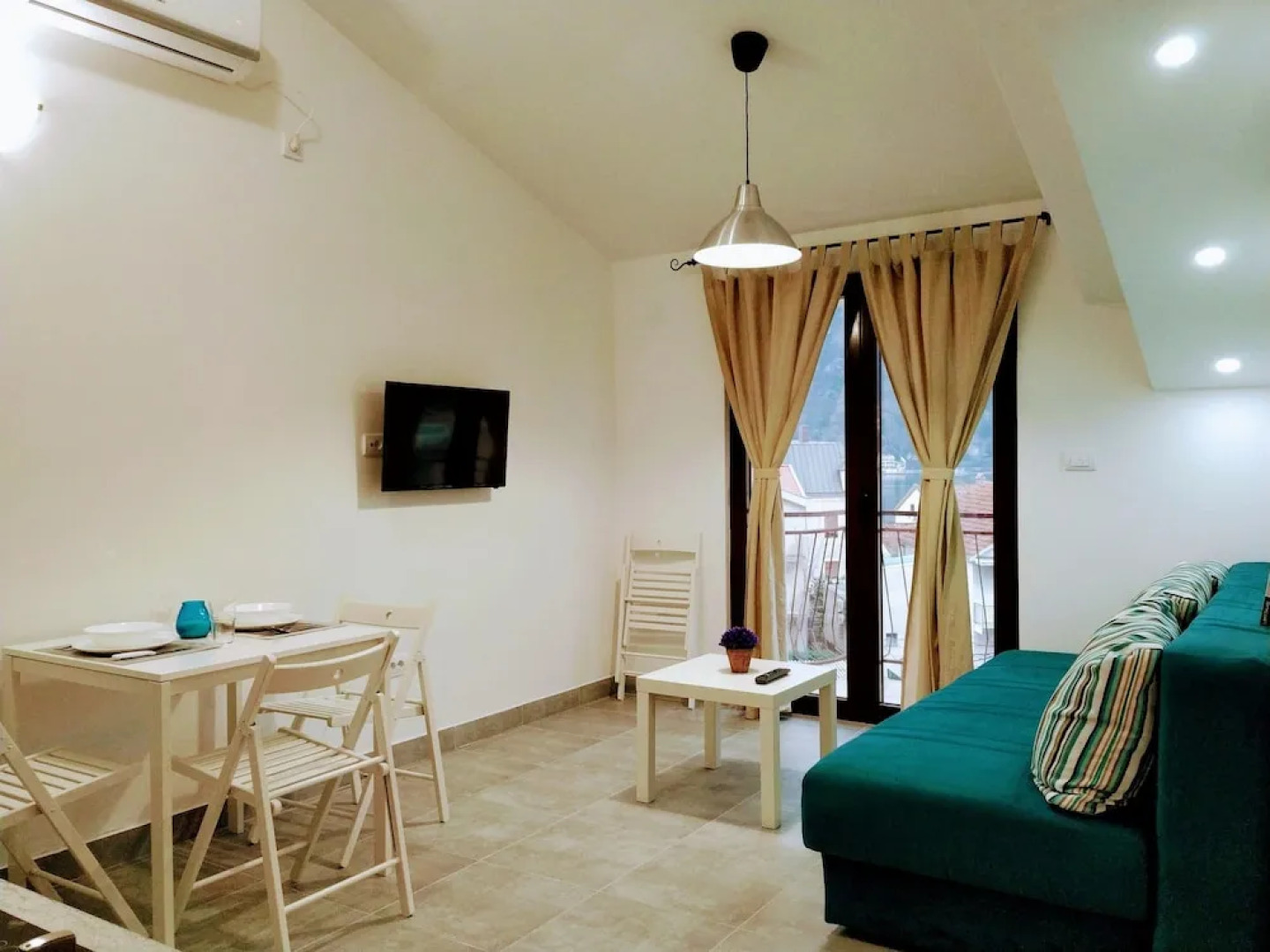 Rooms & Apartments Vukasovic