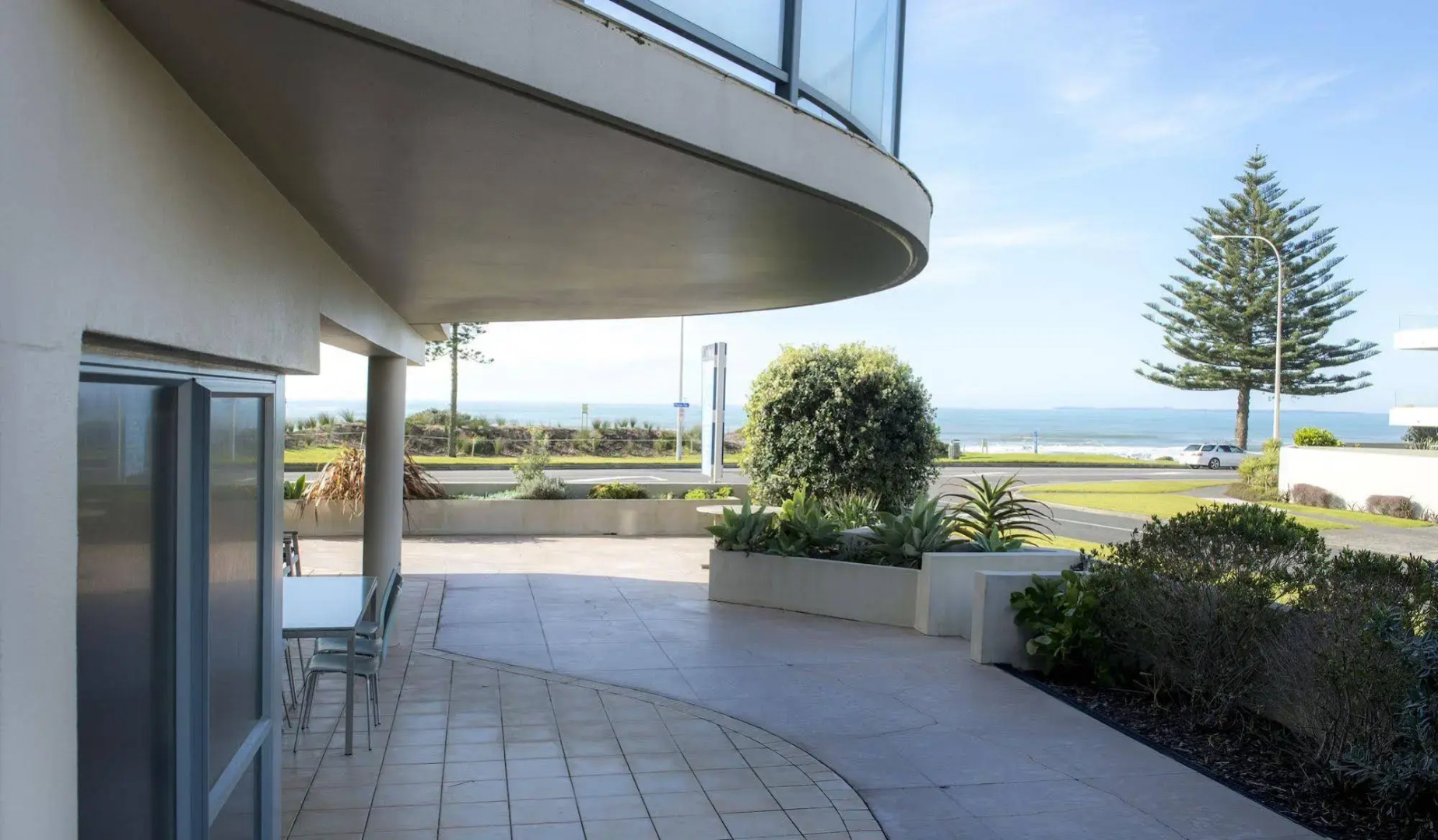 The Reef Beachfront Apartments