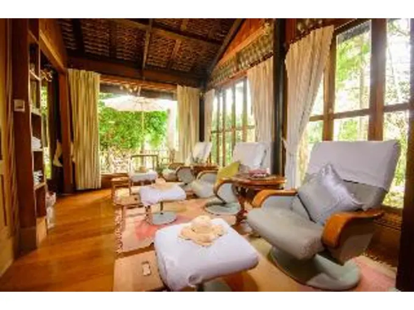 Petchvarin Resort and Spa
