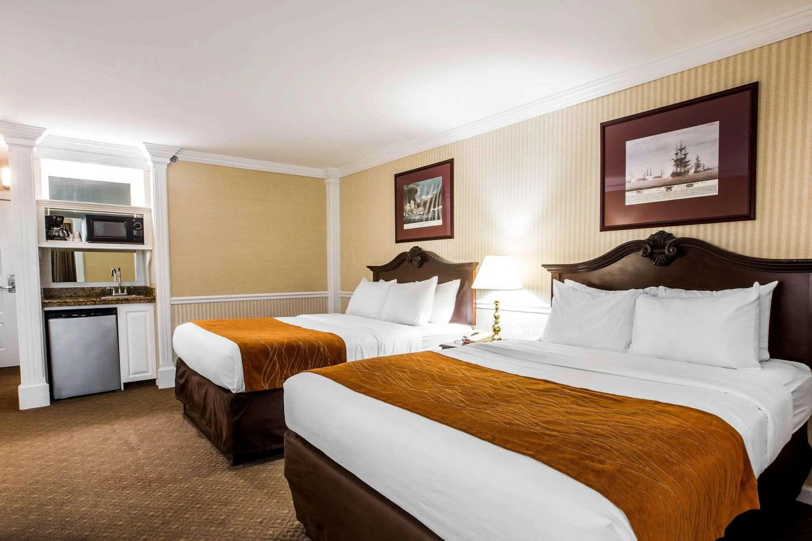 Comfort Inn & Suites Plattsburgh - Morrisonville