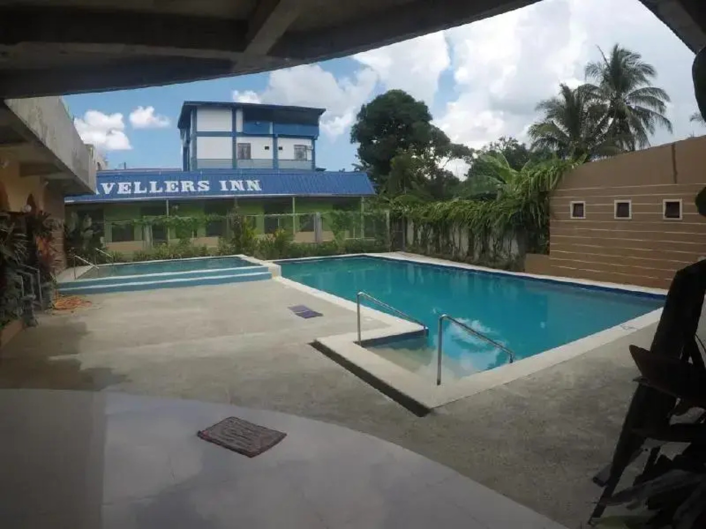 RedDoorz Plus near Municipality of Luisiana Laguna