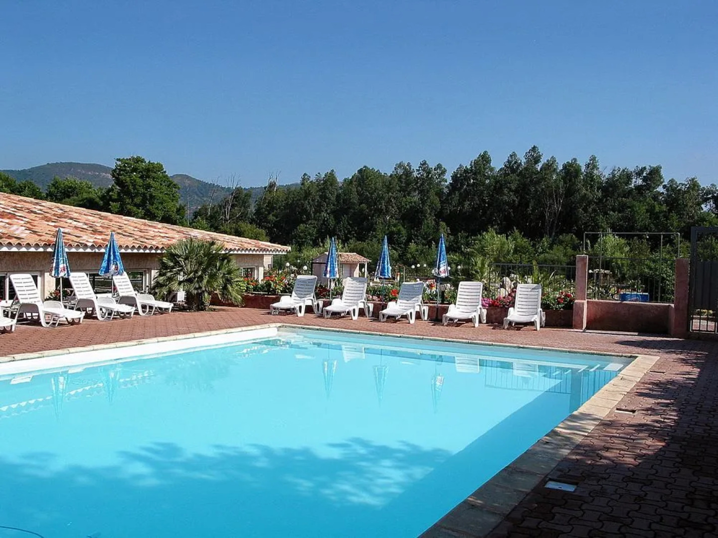 Olmuccio Hotel & Residence