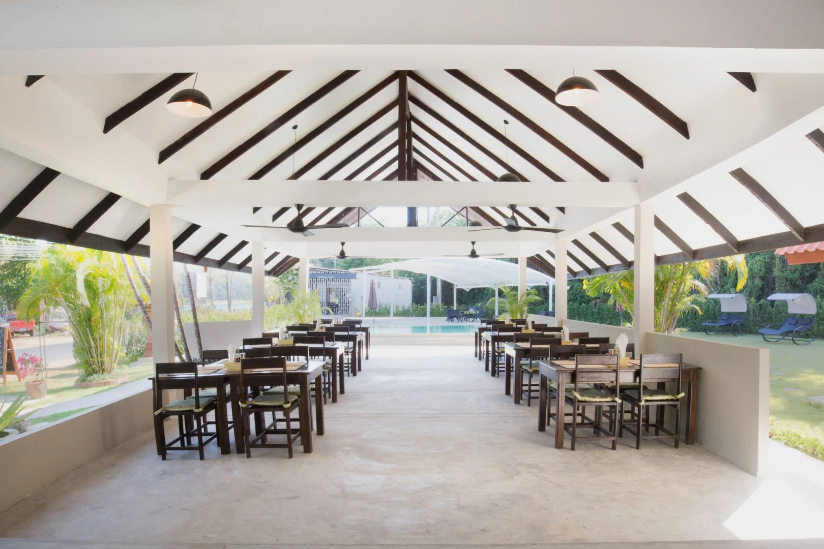 Naiharn Beach Resort