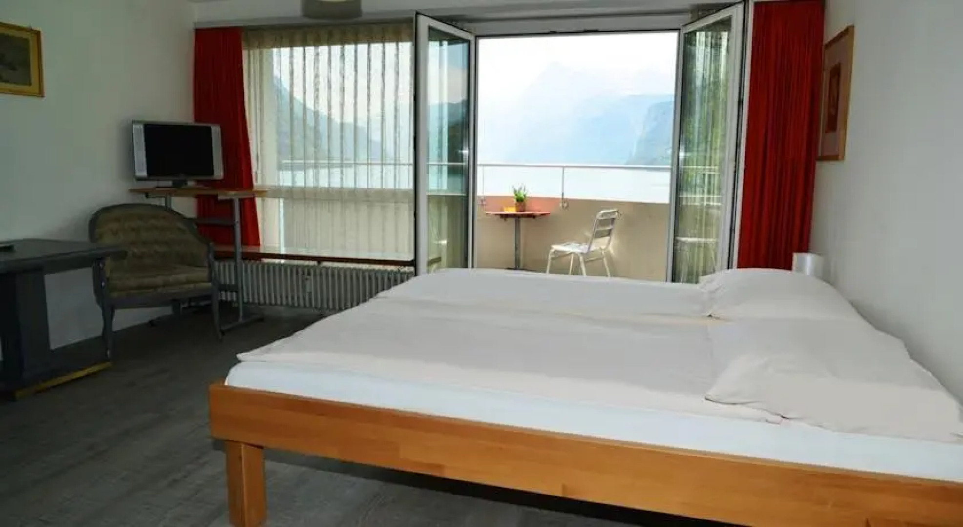 Hotel Eden au Lac und Ferienwohnungen