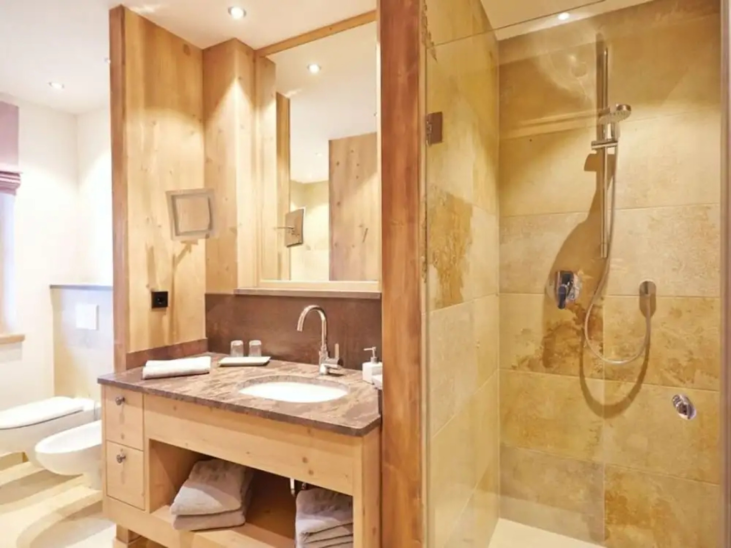 Suite Linde Modern Retreat