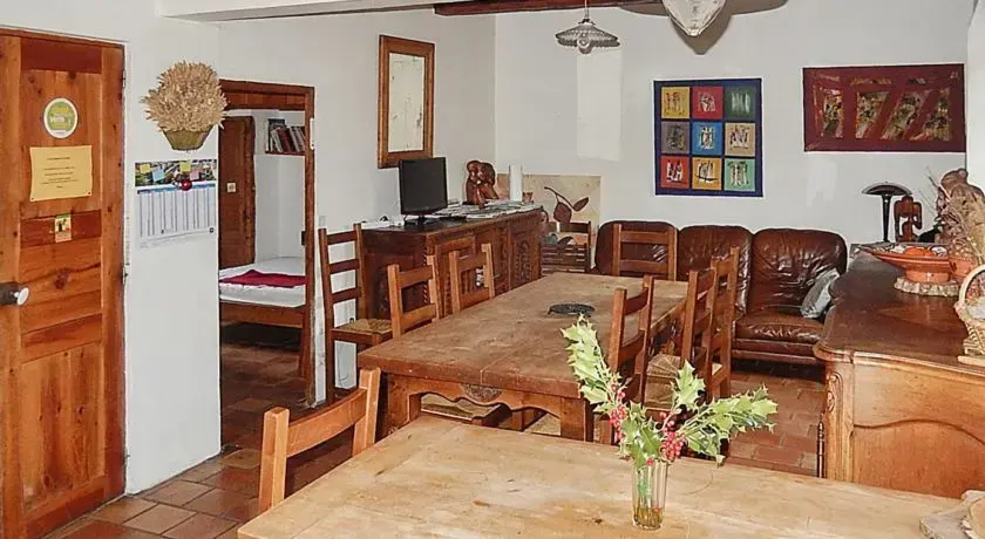 HomeRez - Country House Chateau Garnier