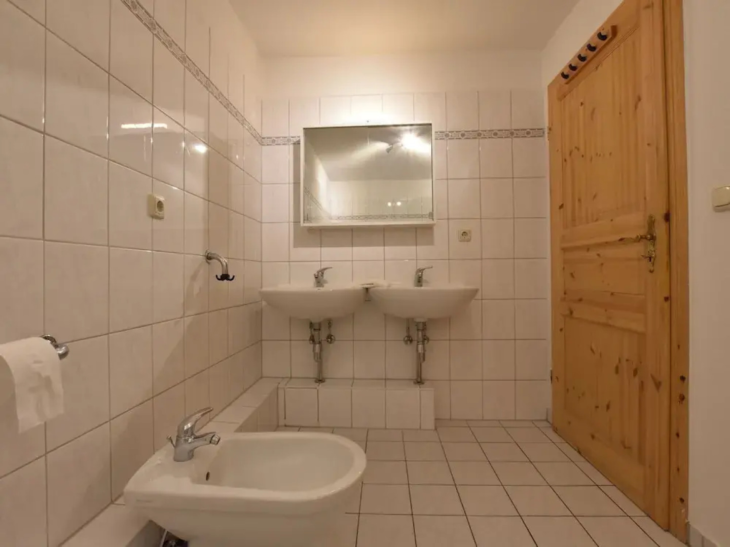 Waterfront Apartment in Stove With Balcony