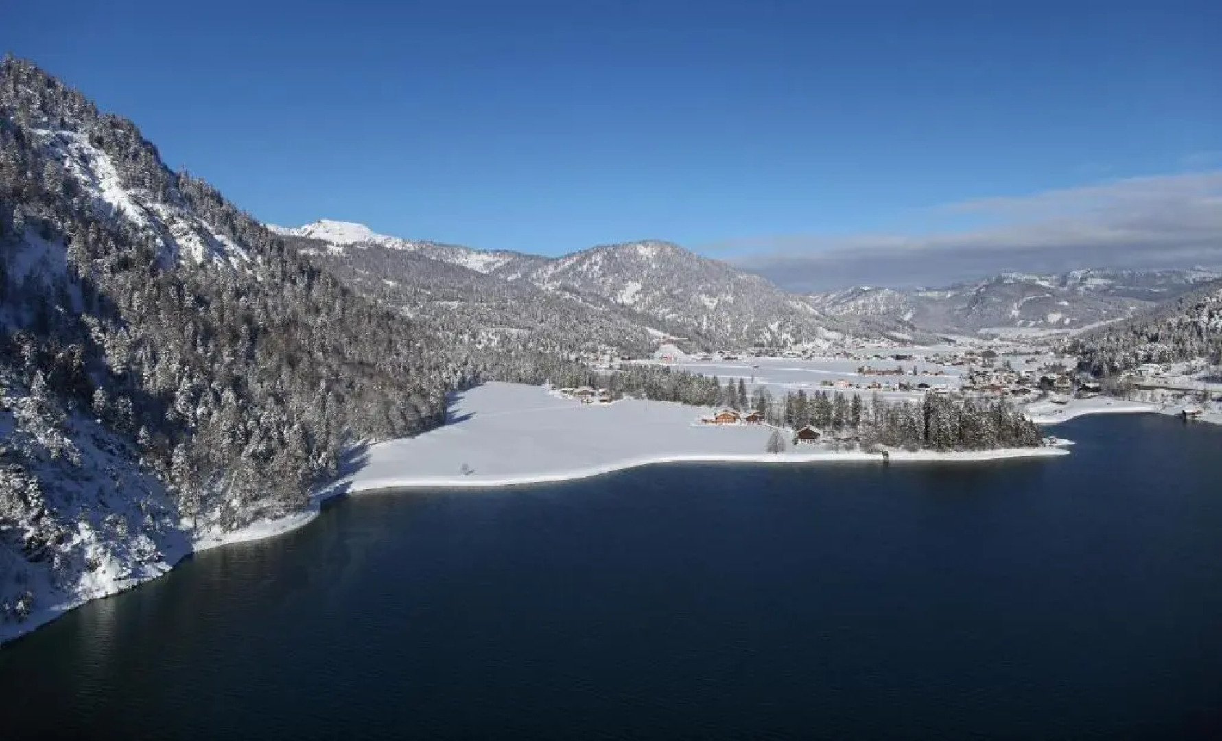 Chalet & Apartments Tiroler Bua