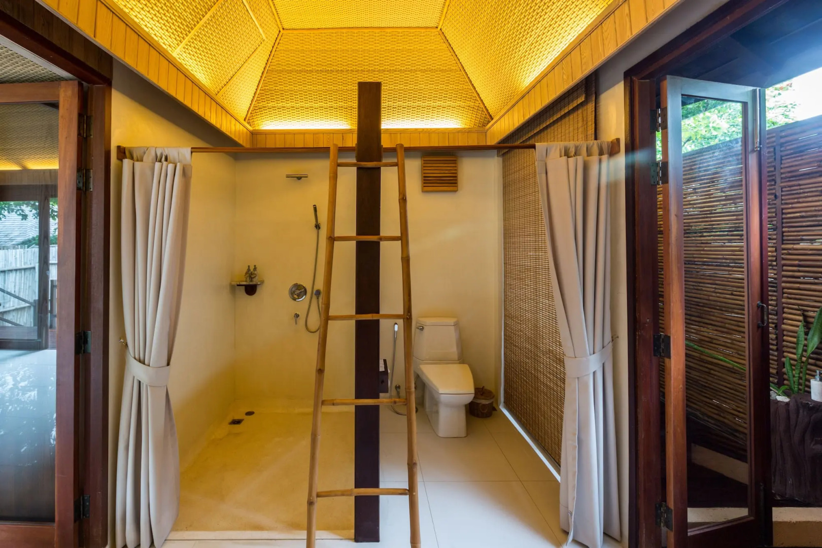 The Treasure Koh Madsum - Samui