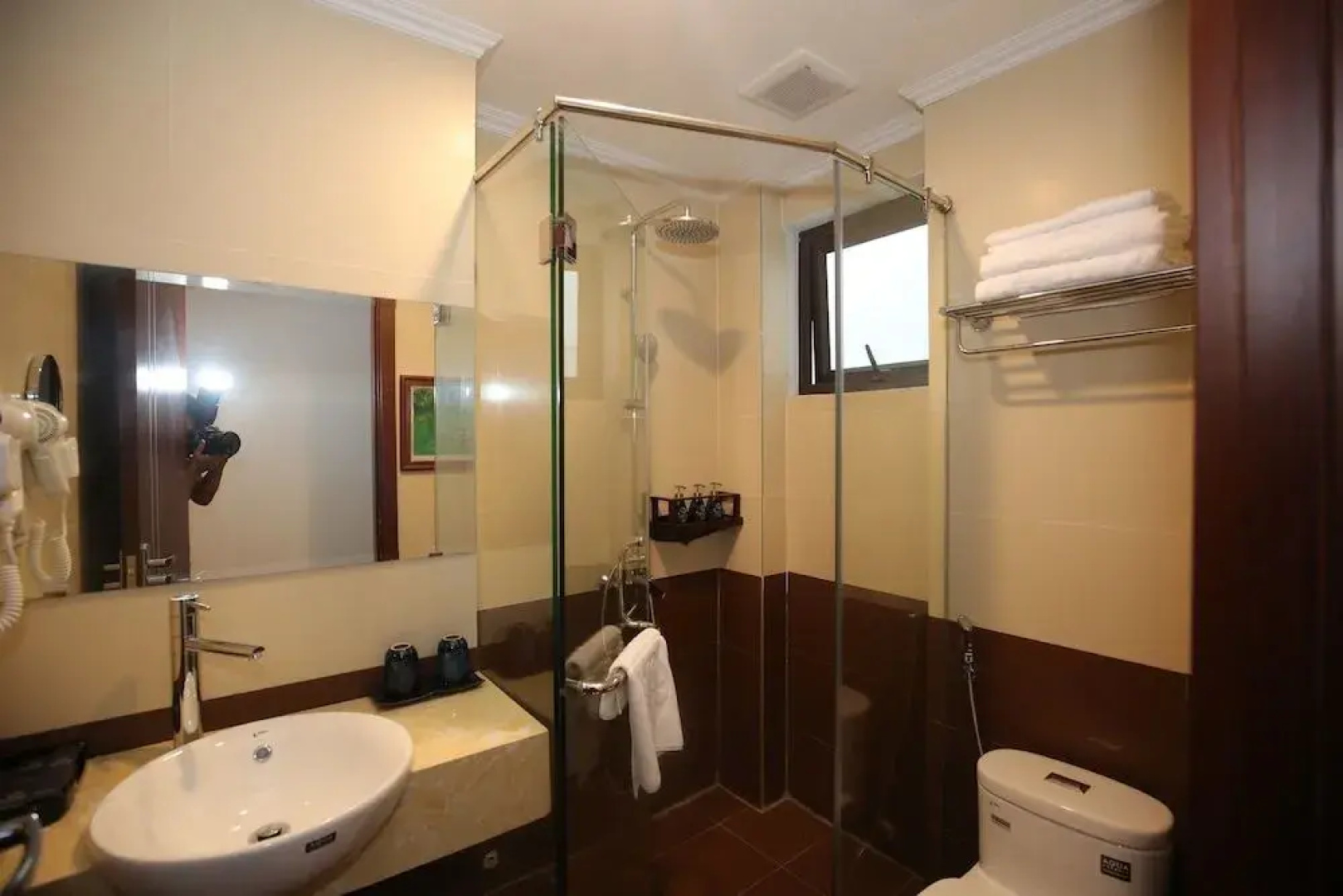 Liberty Hall Tam Coc Hotel & Villa