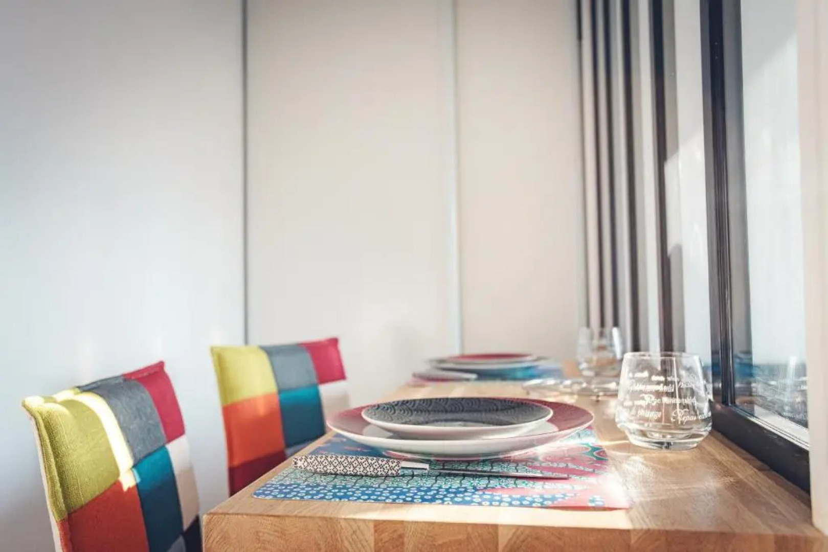 Studio cosy les pieds dans l'eau, climatisé, Parking privé, Vue montagne