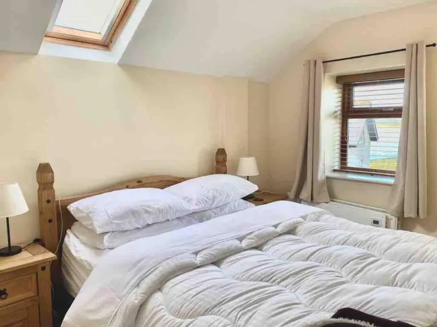 The Gorgeous and Historic Wee Green House