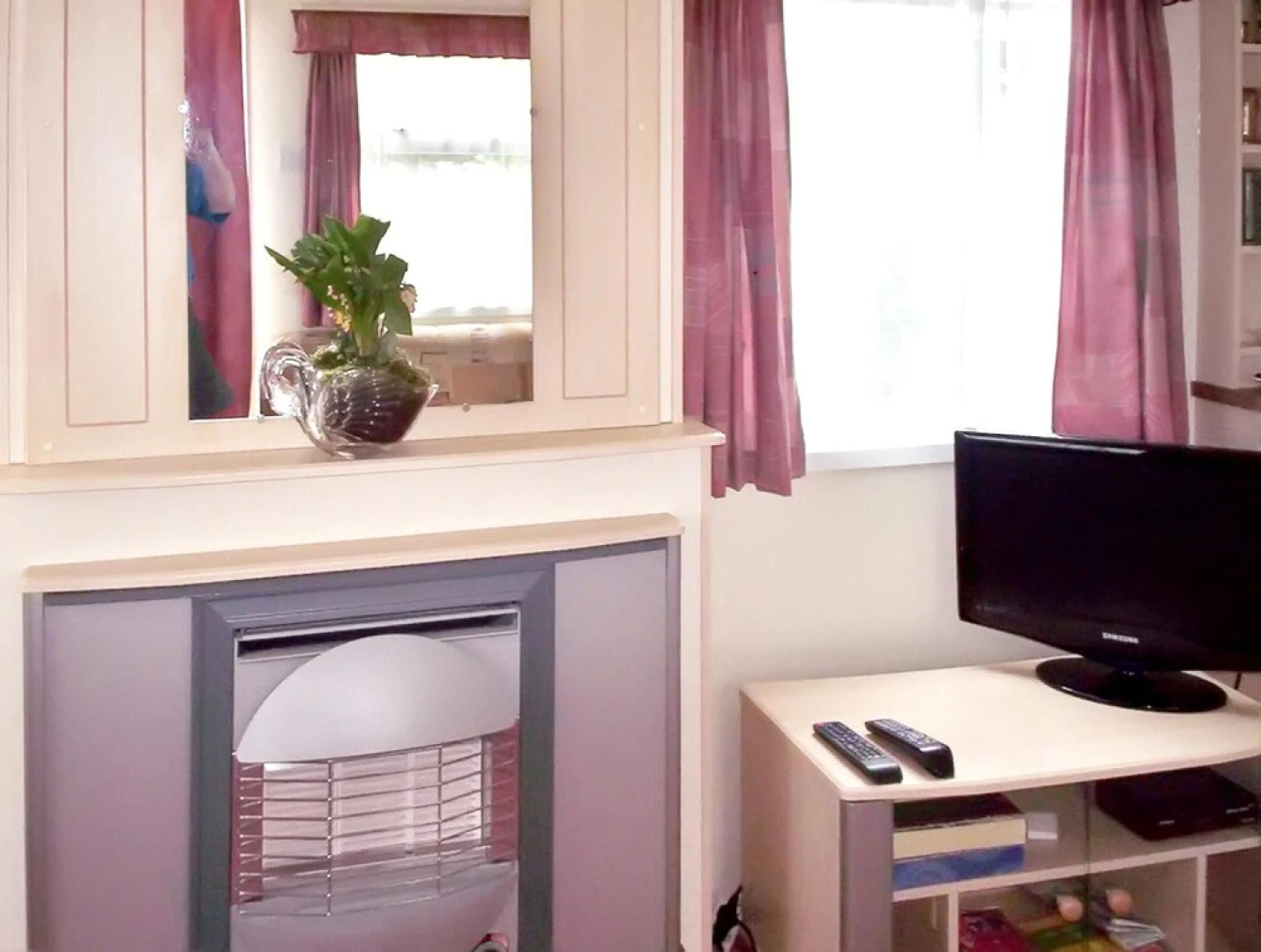 Bungalow With 3 Bedrooms in Pont-aven, With Pool Access, Furnished Ter