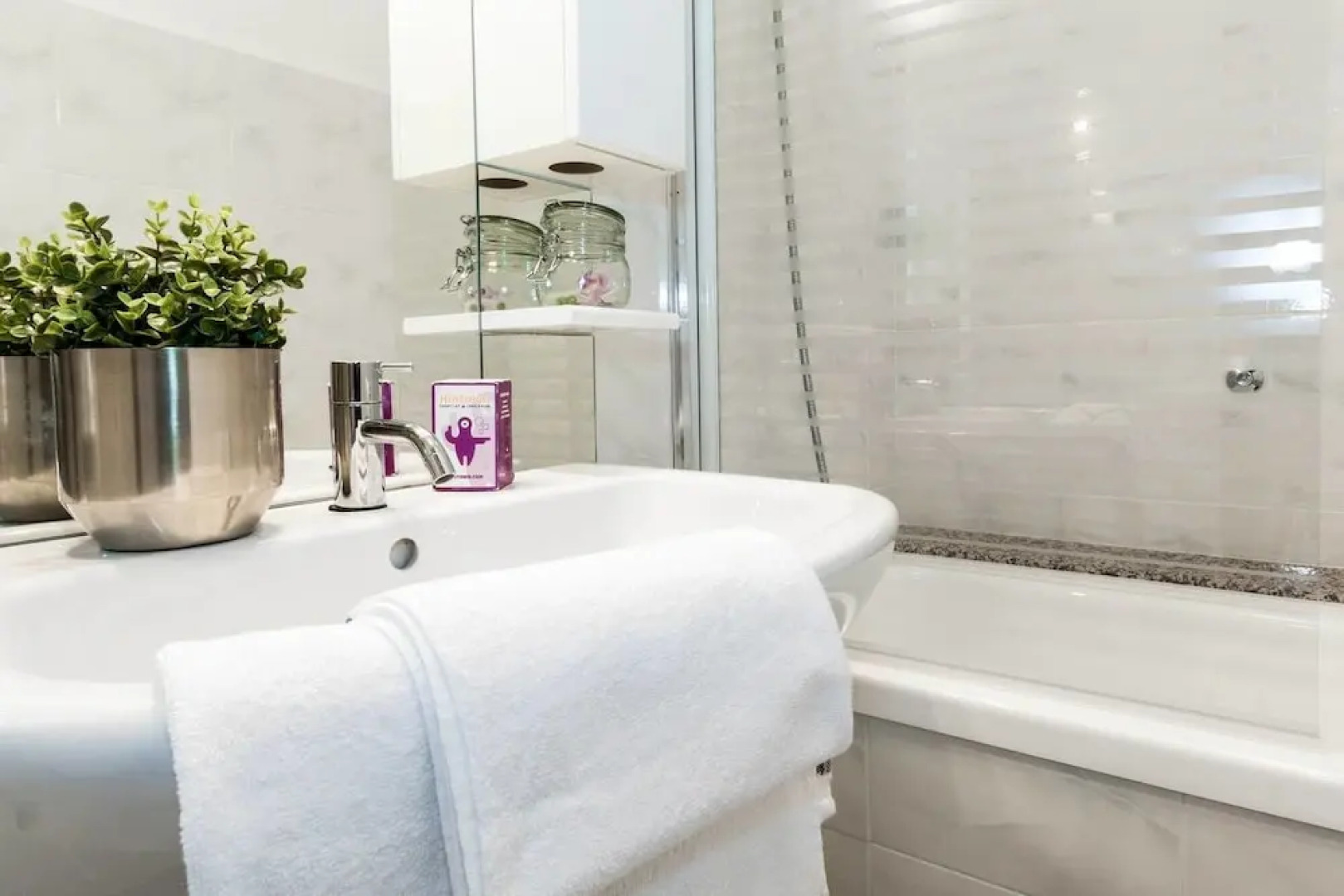 ALTIDO Blevio Secret Garden