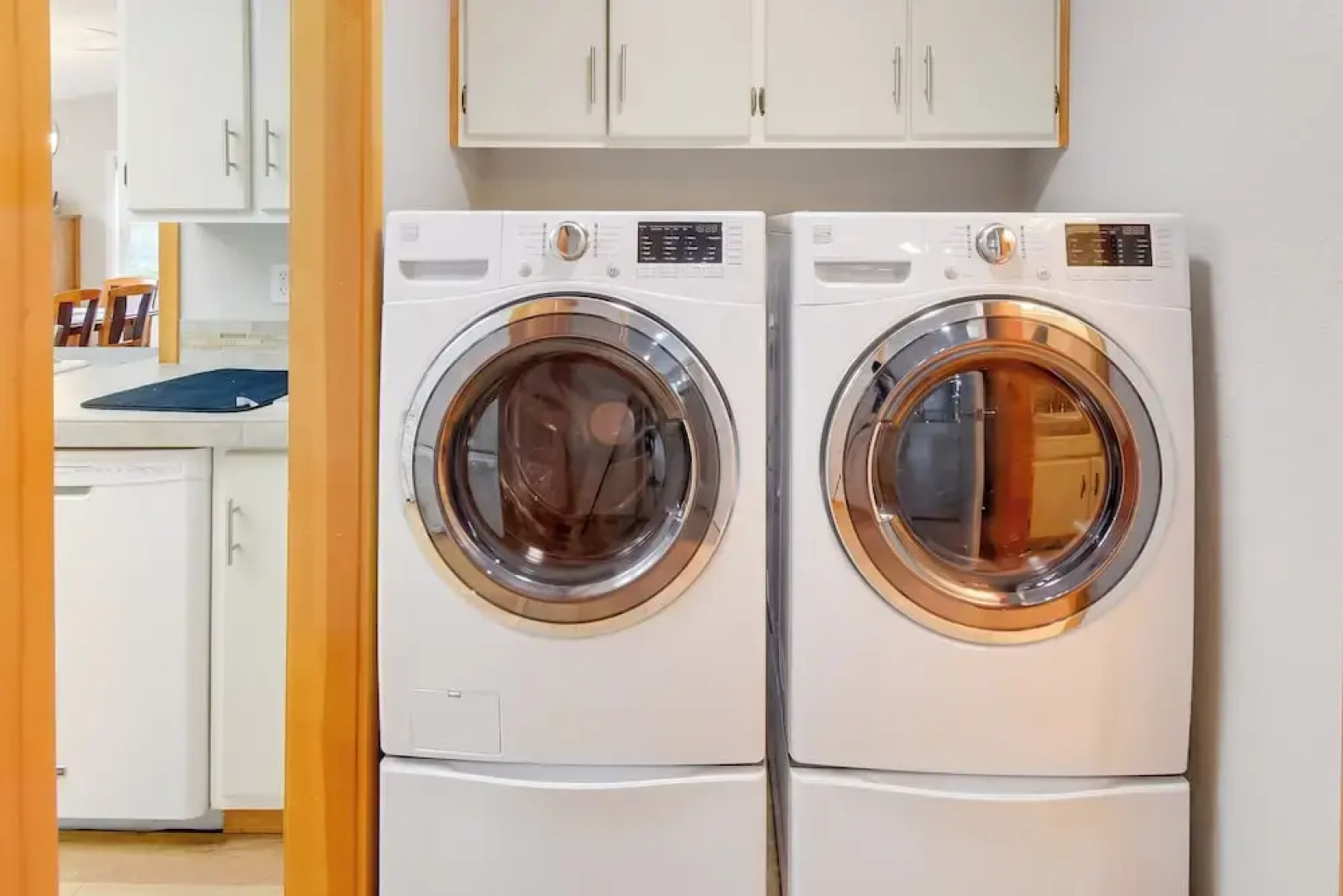 Port Angeles Abode w/ Yard & Guest House!