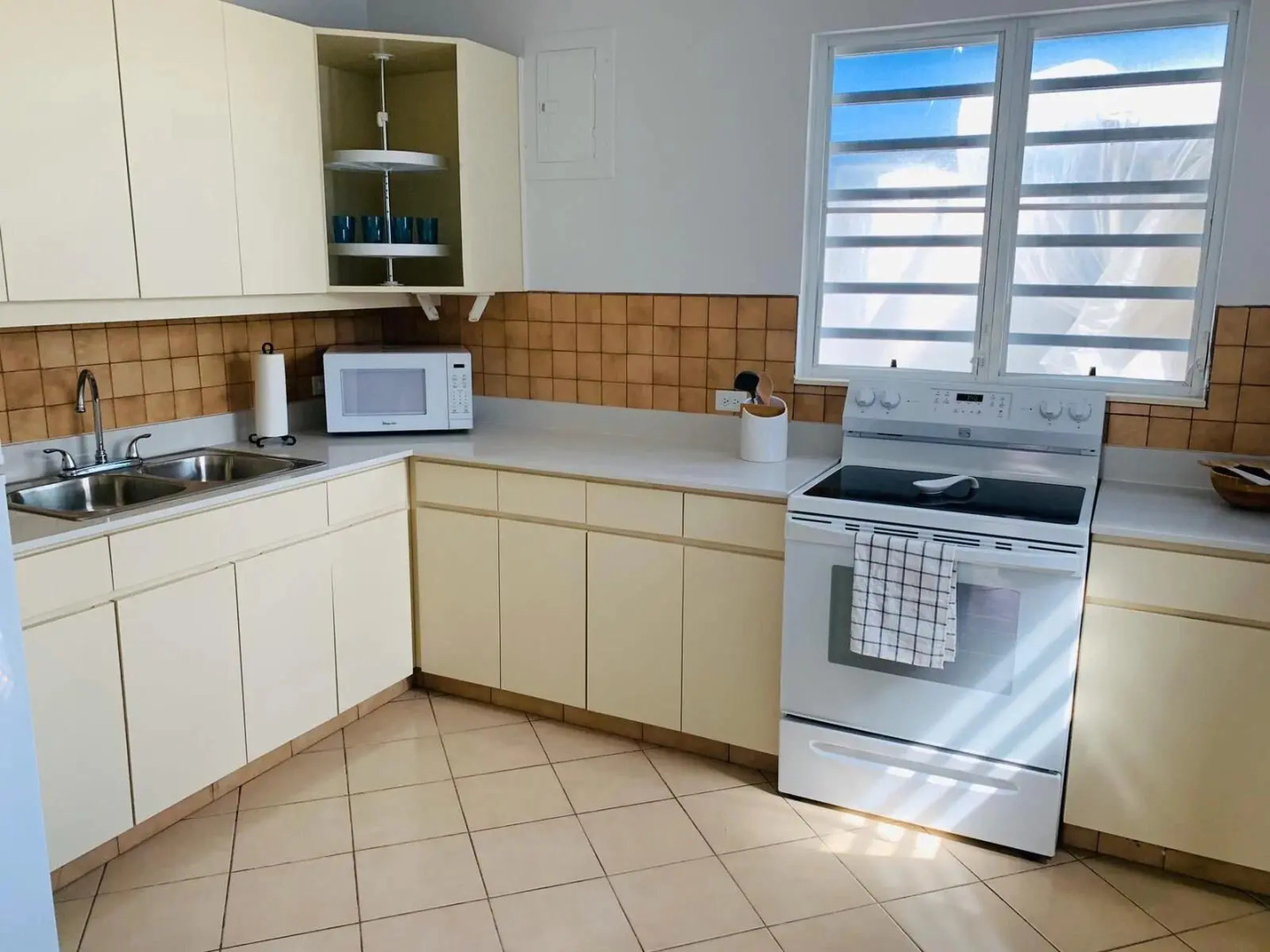 The Tryst Beachfront Hotel