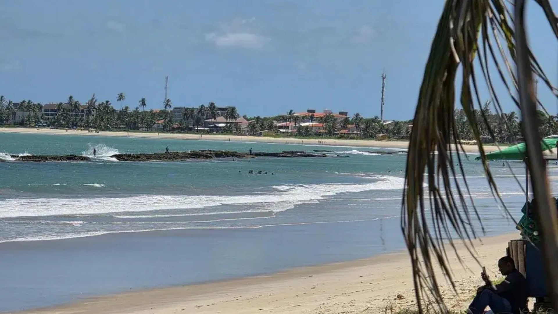 Casa Na Praia Dos Carneiros by Carpediem