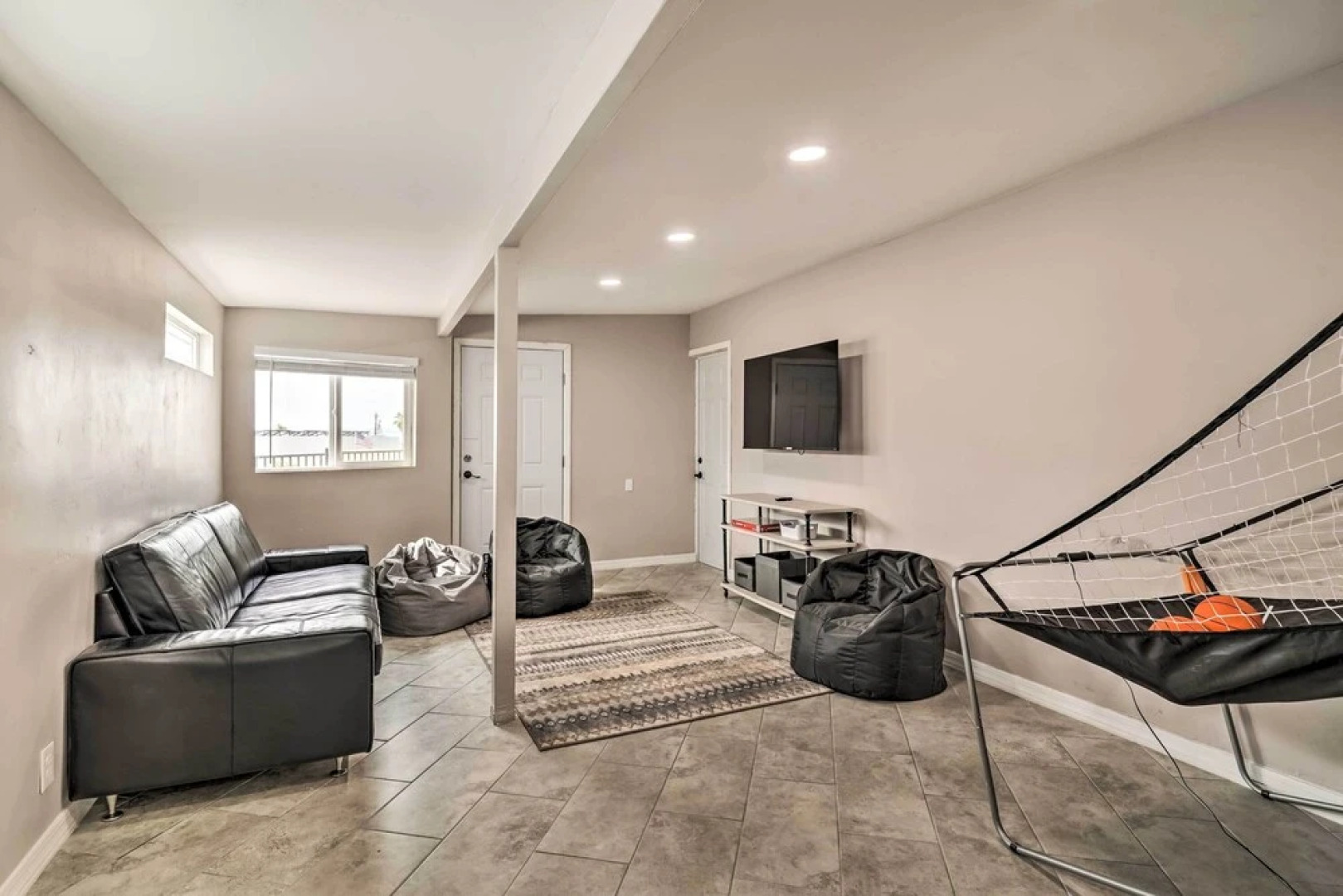 Lake Havasu Getaway w/ Private Pool & Hot Tub