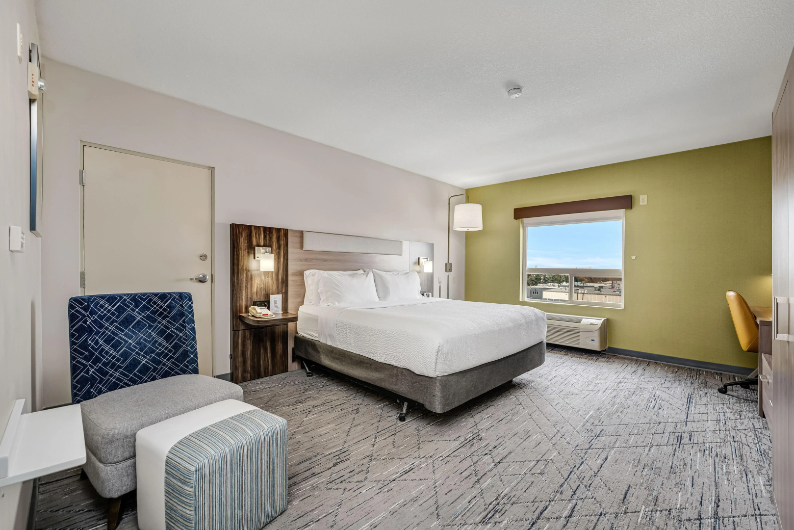 Holiday Inn Express Hotel & Suites Edmonton South by IHG