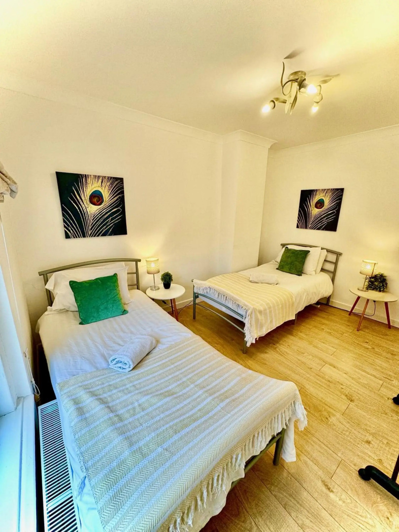 EasyRest Apartments Spalding - Whole Private House - Sleeping 5