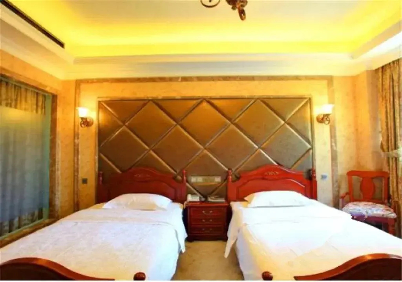 Yibinbandao Holiday Hotel