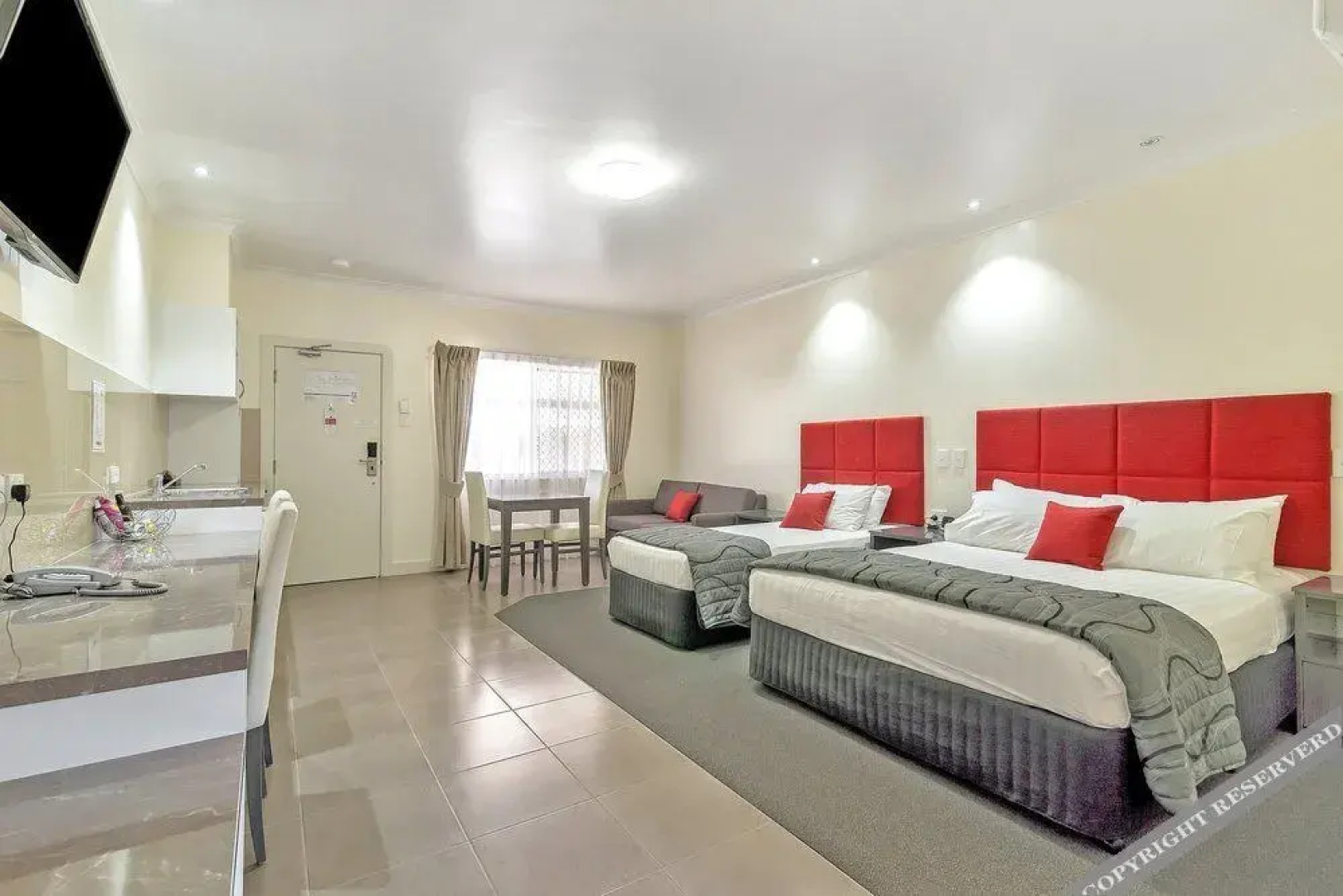 Swagsman Motel Miles