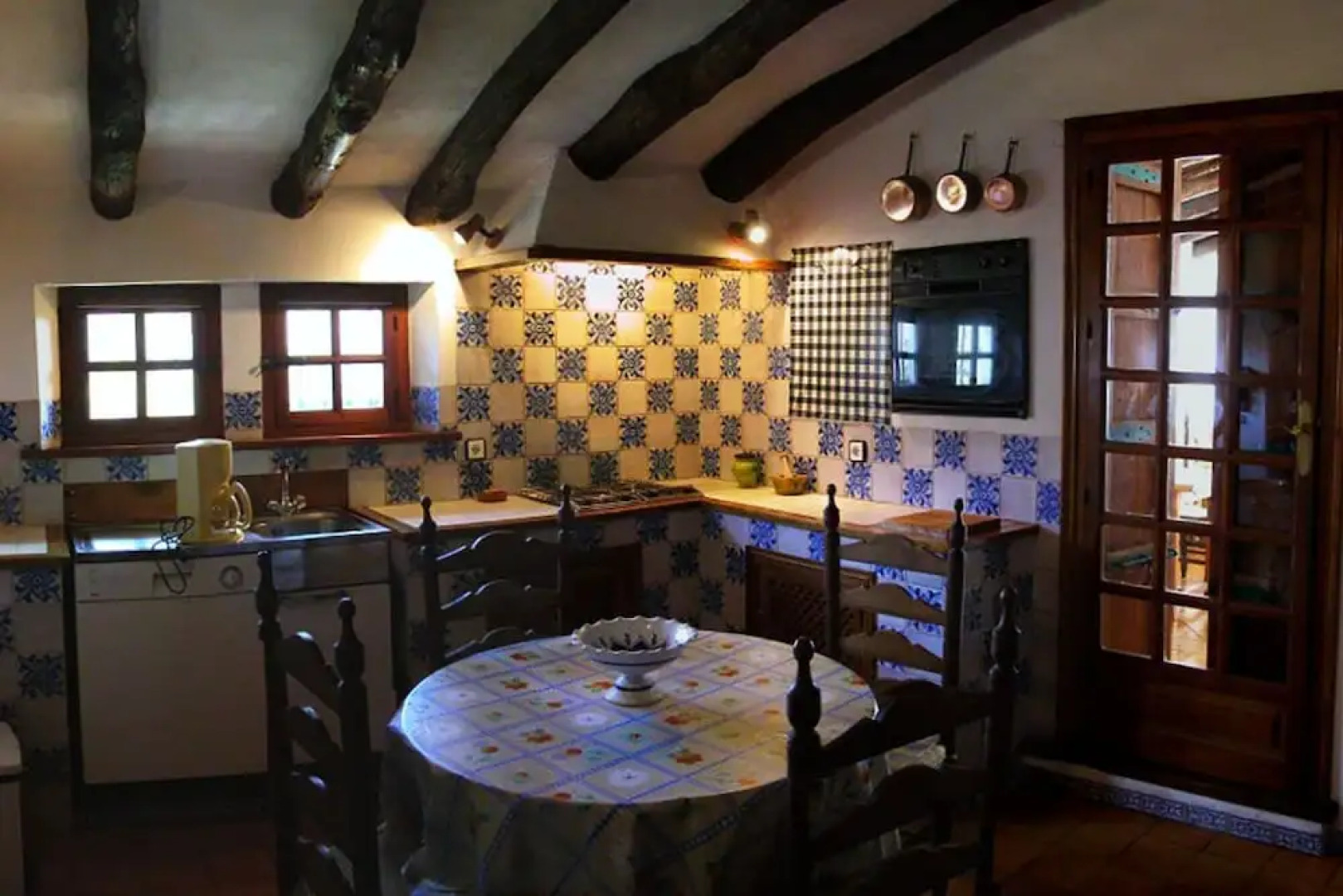 Alojamientos Rústicos En La Encina