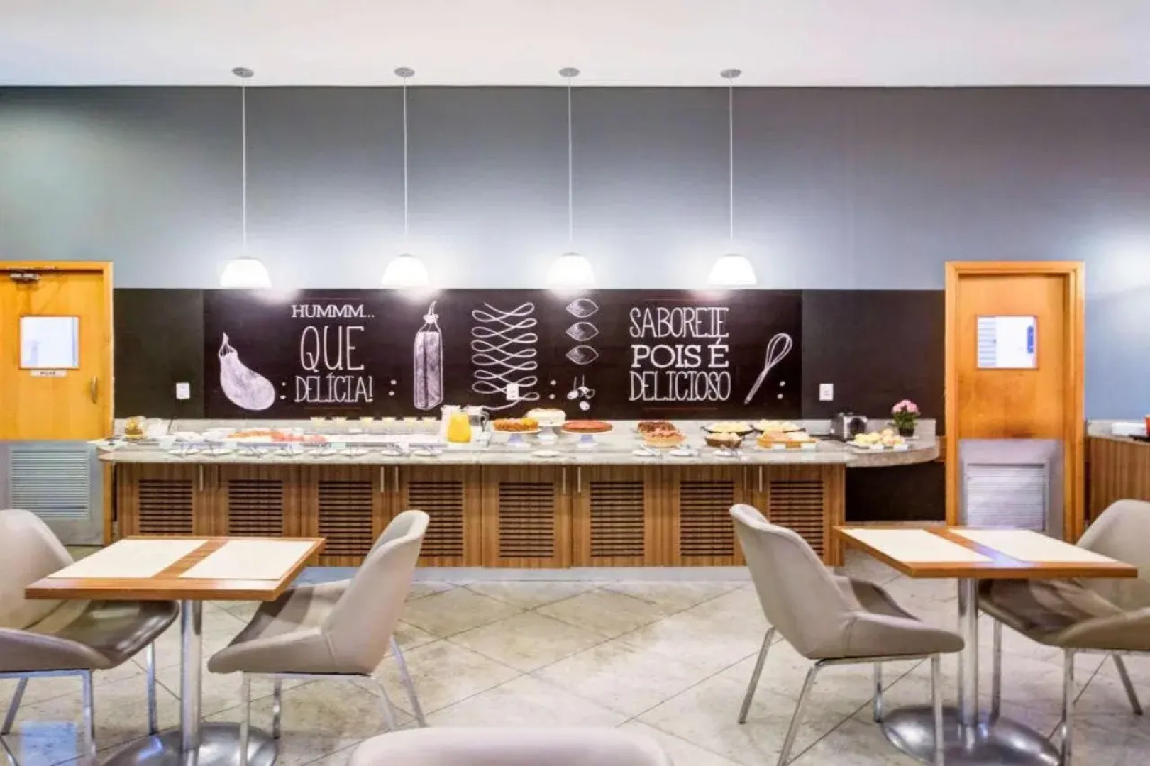 ibis Vitoria Praia de Camburi