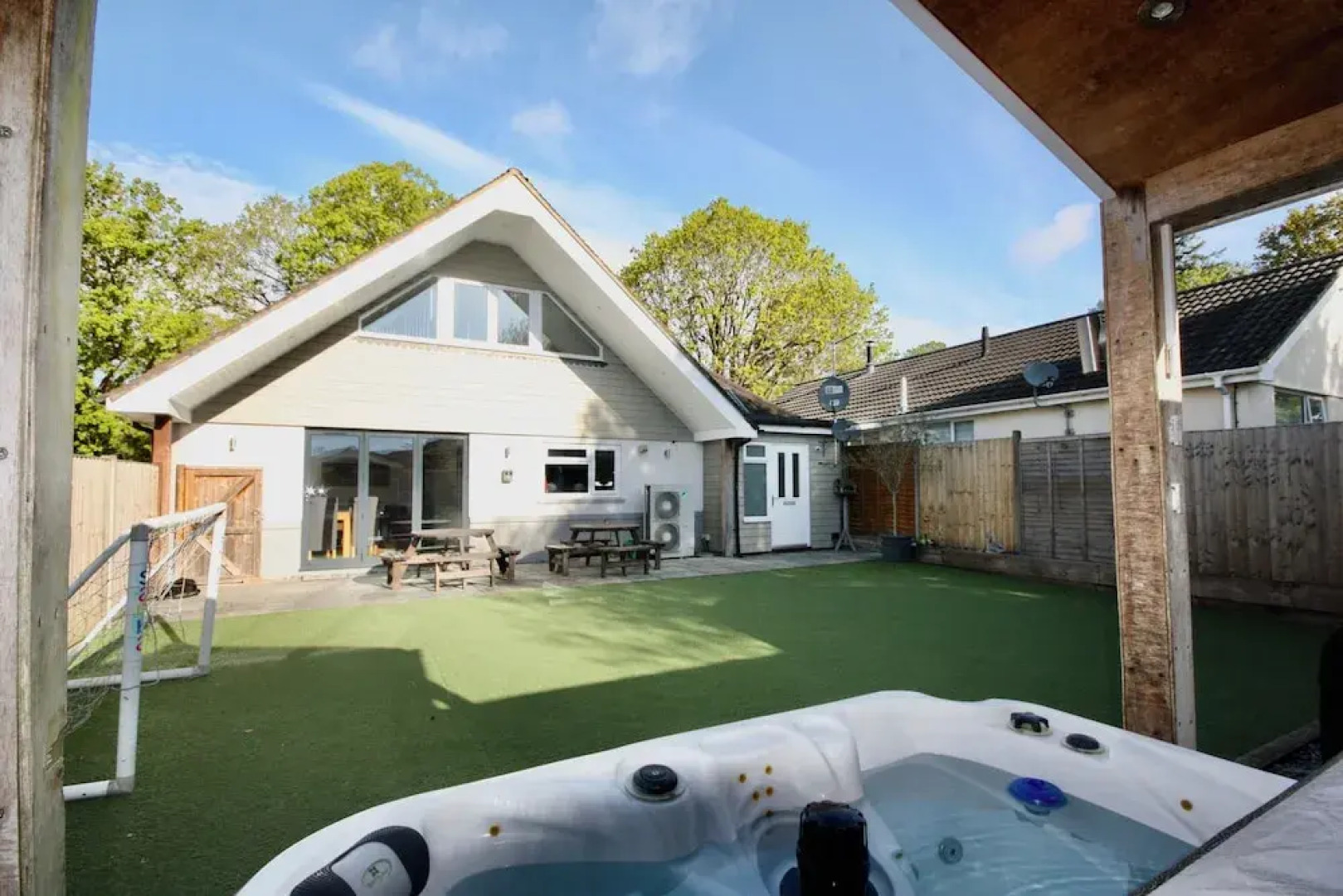 Four Corners Holiday Home with Hot Tub & Sauna