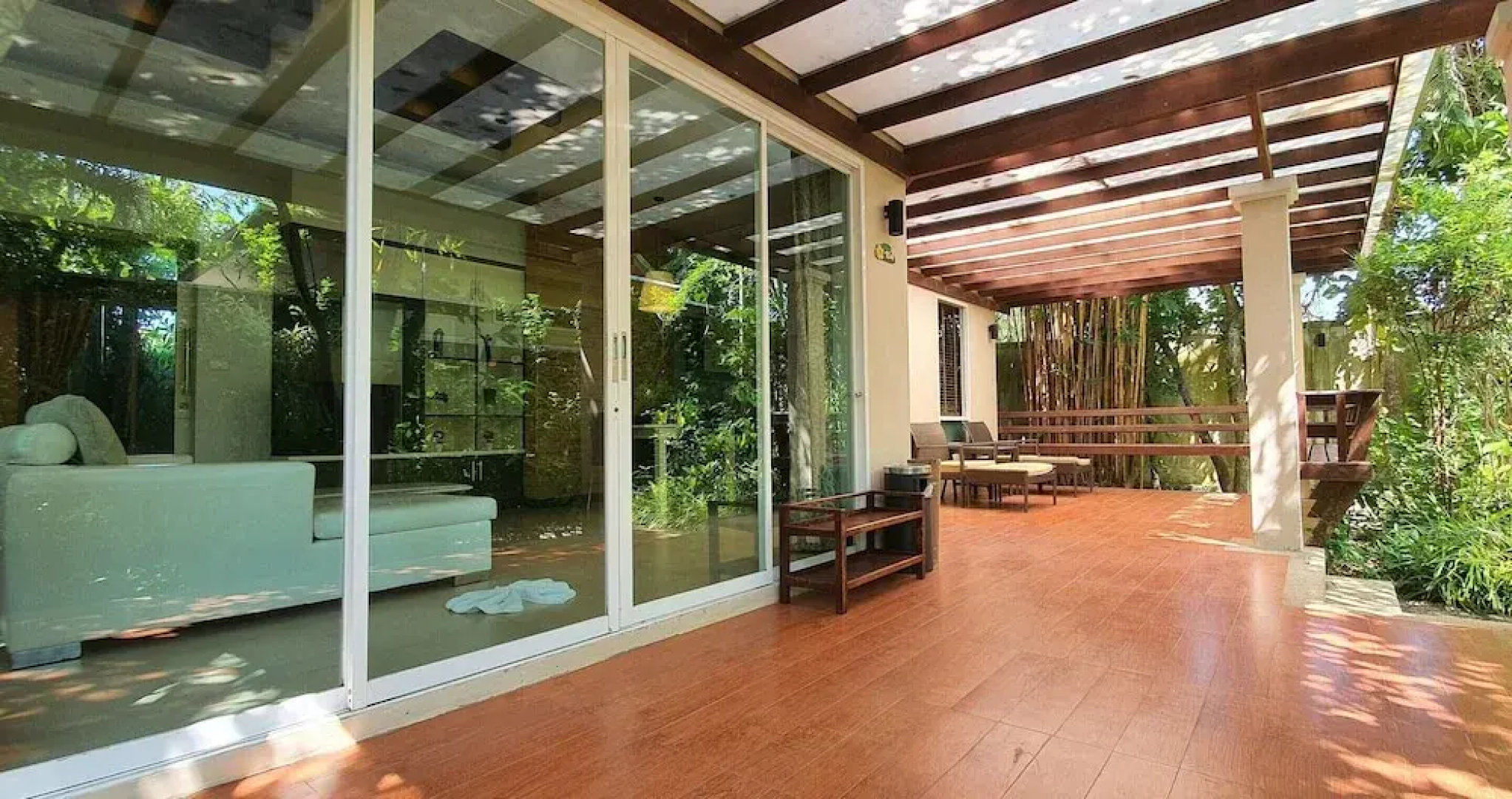 Tachawan Resort & Restaurant