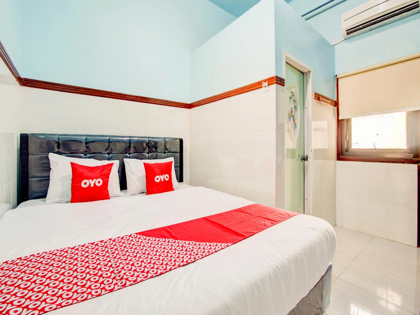 OYO 90214 Hp Residence