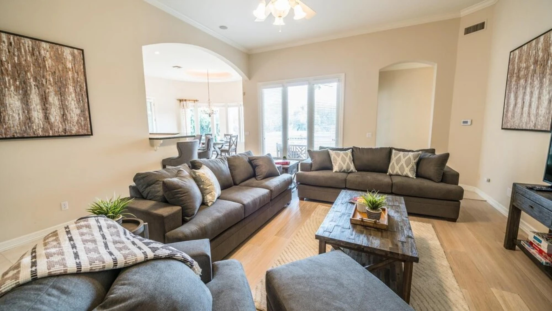 Paradise Valley by AvantStay