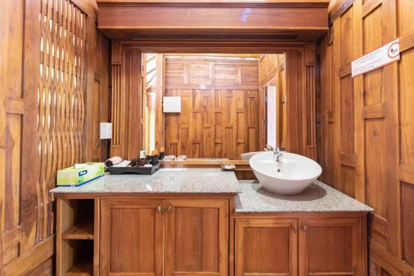 Отель Phi Phi The Beach Resort