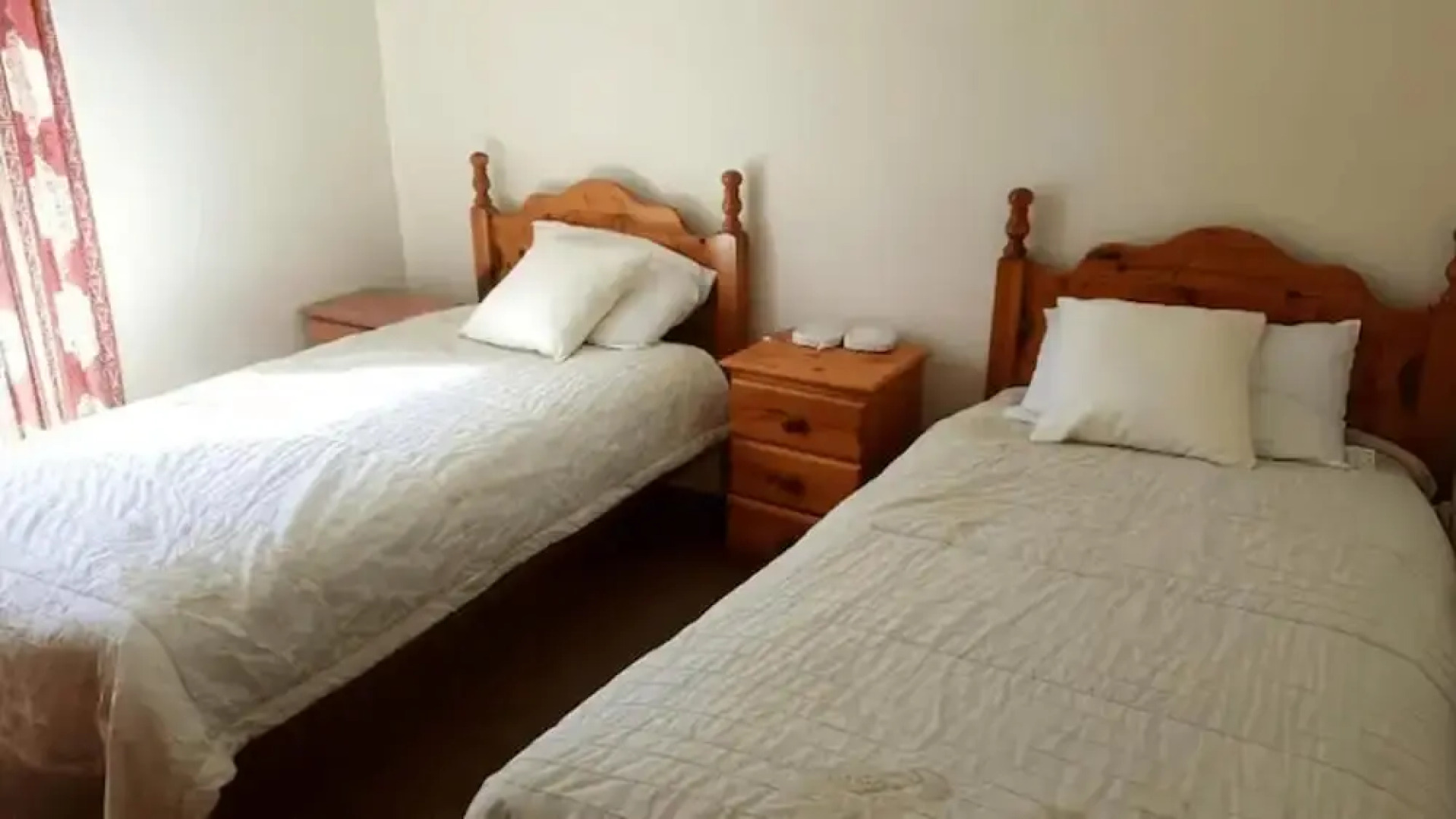 3bedhouse-ballyliffin-nearbeach-golfcourses Nearby