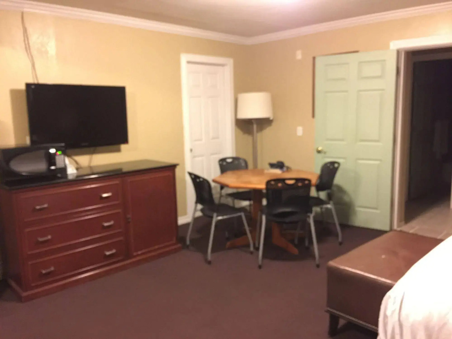 Ranch House Inn and Suites